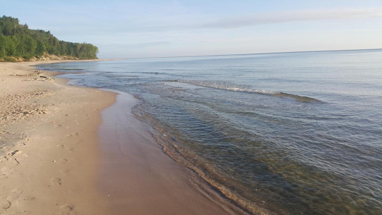 Pokoje Goscinne Maj - Rozewie Jastrzebia Gora Exterior foto