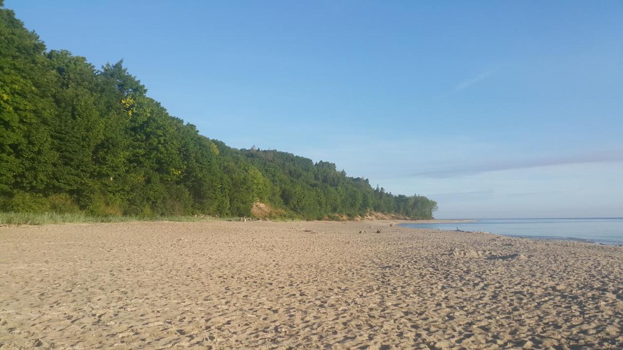 Pokoje Goscinne Maj - Rozewie Jastrzebia Gora Exterior foto
