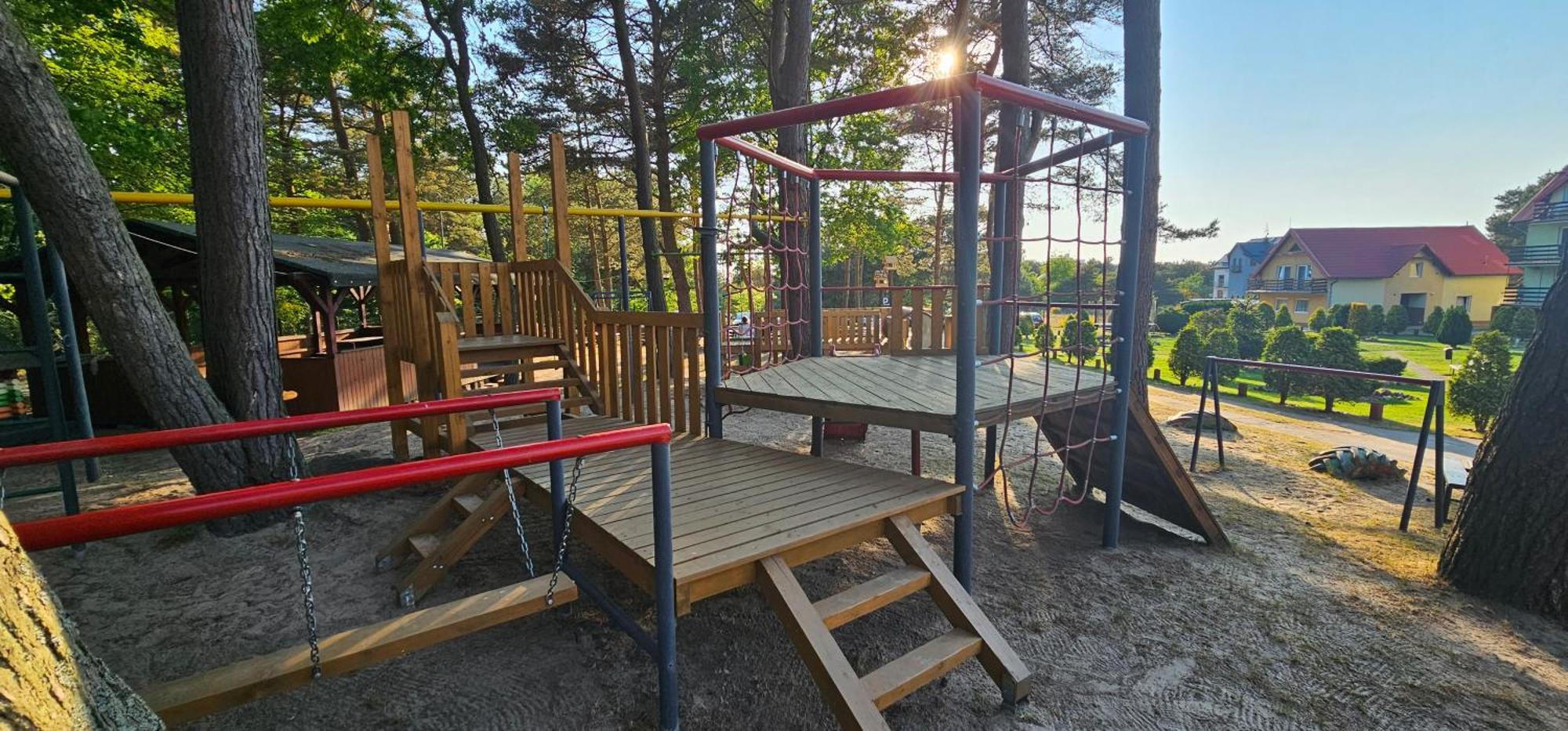 Pokoje Goscinne Maj - Rozewie Jastrzebia Gora Exterior foto