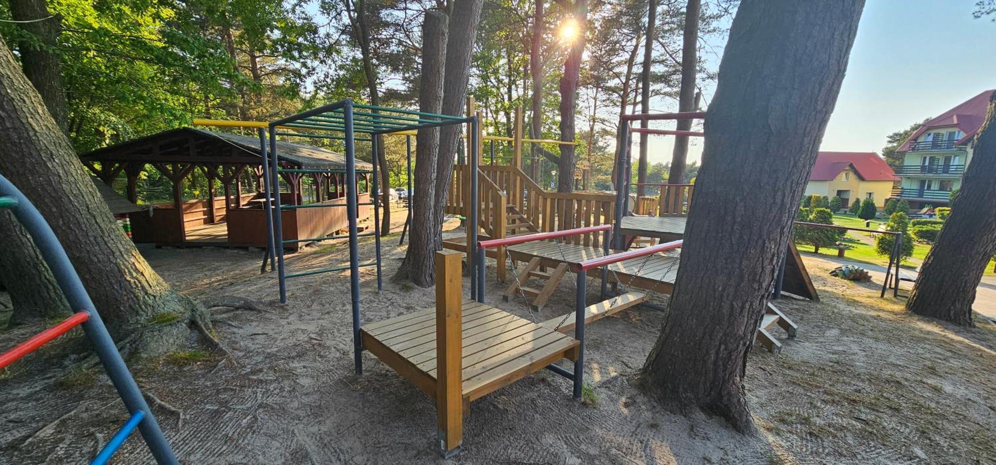 Pokoje Goscinne Maj - Rozewie Jastrzebia Gora Exterior foto